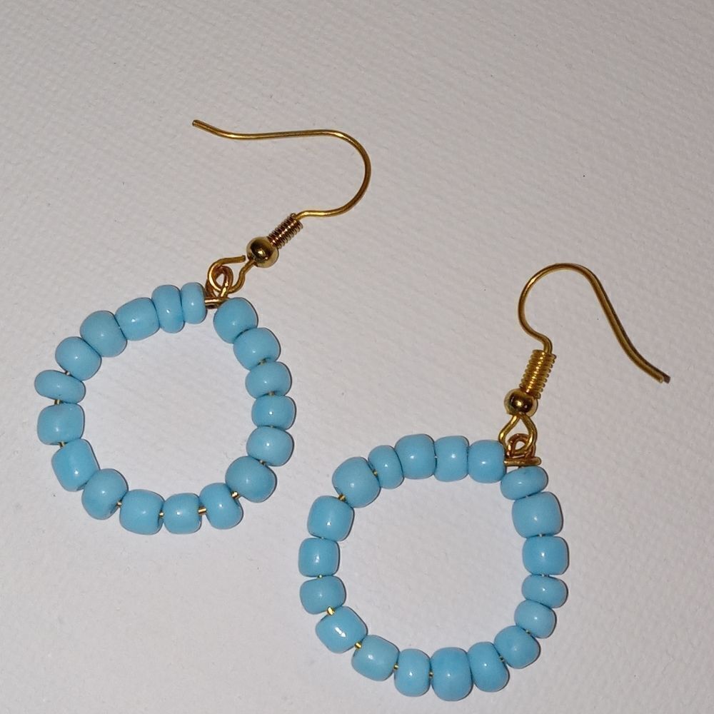 5/$25 Blue beaded circle earrings